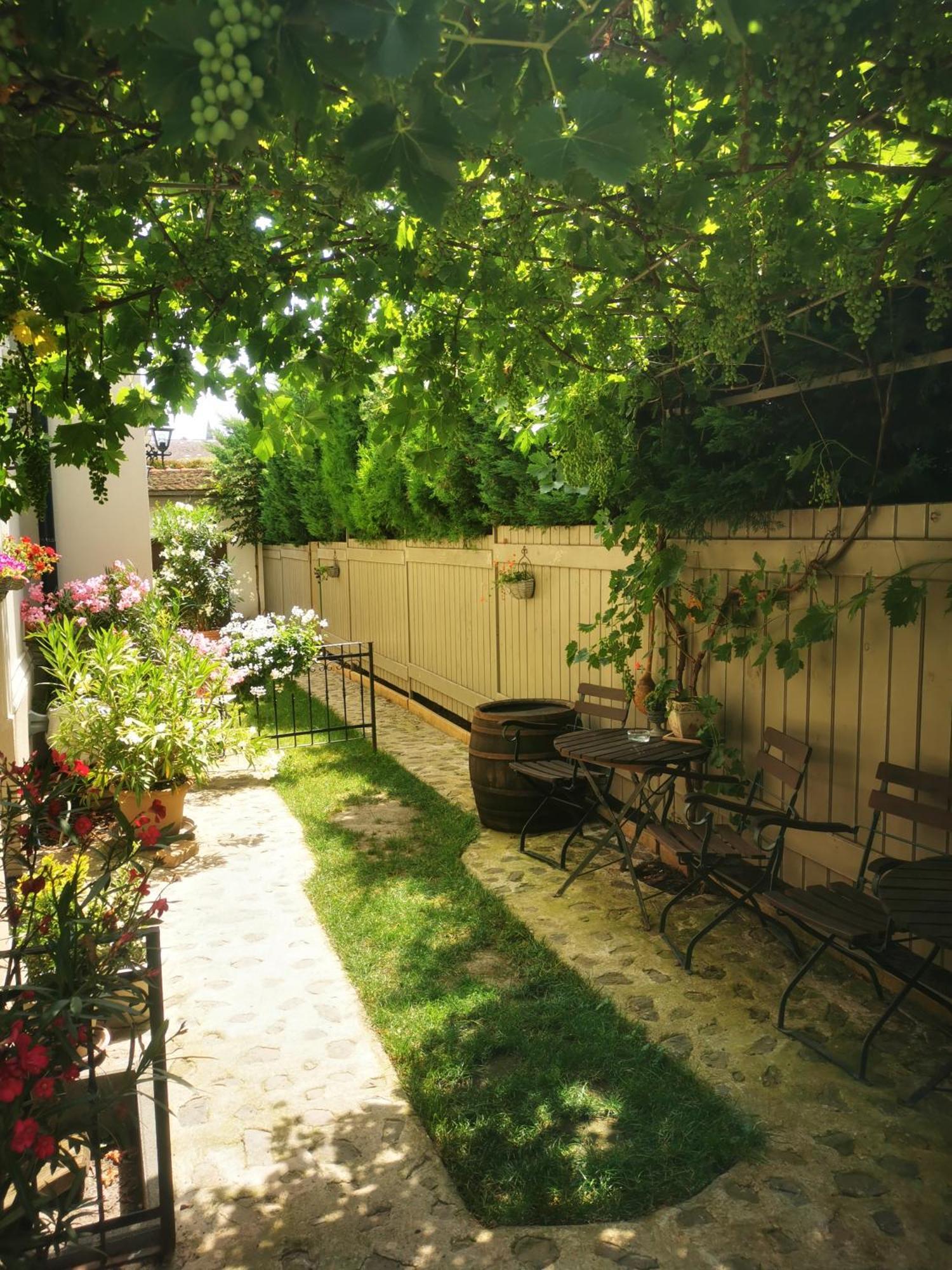 Kuria Apartman With Private Jacuzzi And Pool Budapeszt Zewnętrze zdjęcie