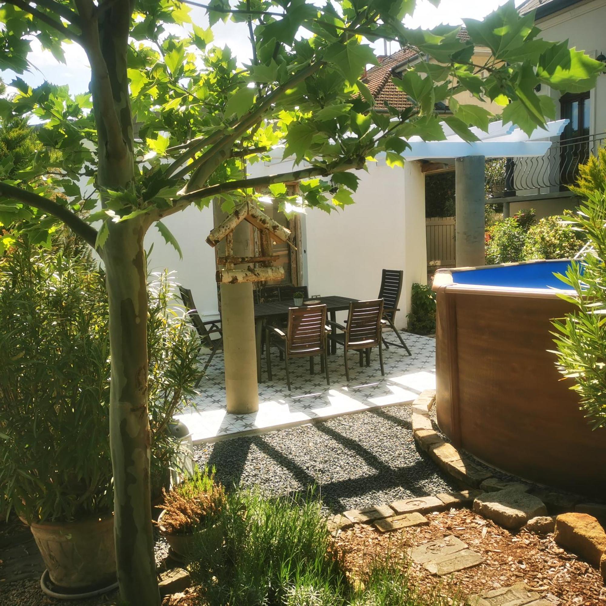 Kuria Apartman With Private Jacuzzi And Pool Budapeszt Zewnętrze zdjęcie